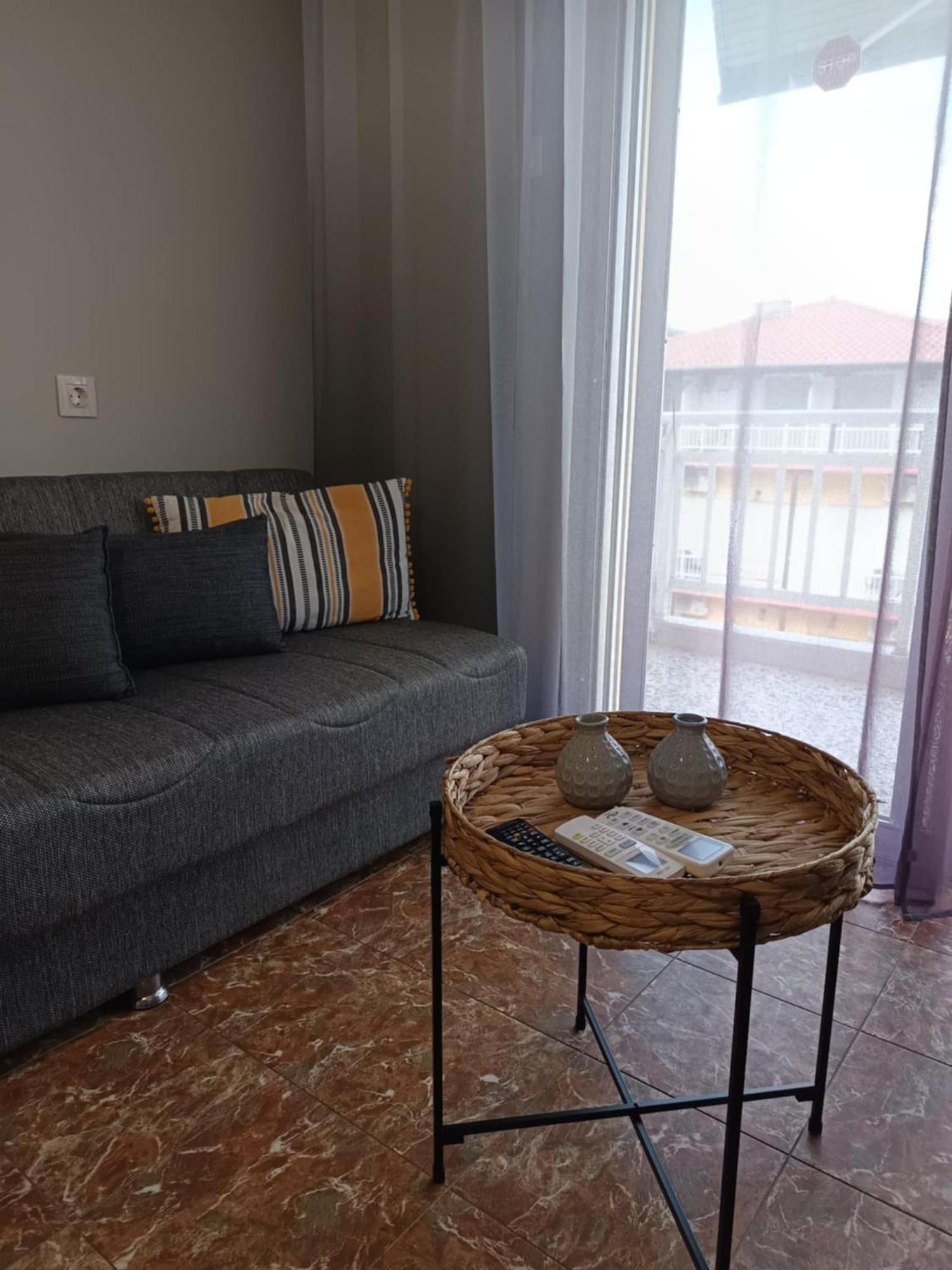 New Zeusplace Apartment With Private Parking Paralia Katerini Bagian luar foto